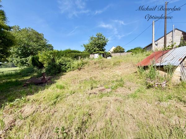 Maison de campagne de plain-pied avec terrain d’environ 1 hectare – Environnement calme et verdoyant