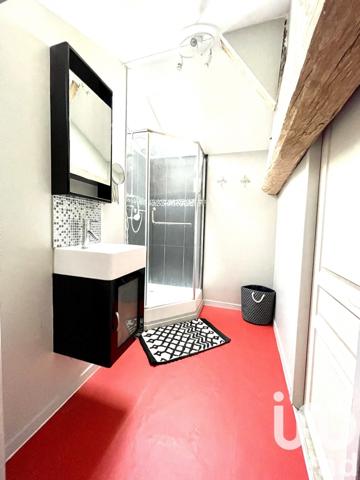 Maison 9 pièces de 304 m² à Anville (16170)