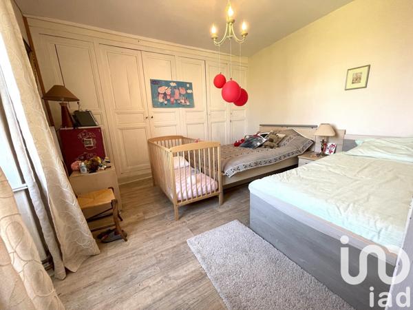 Maison 9 pièces de 304 m² à Anville (16170)