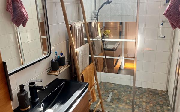 Maison à vendre    7 pièces •  Angoulême