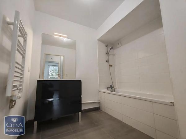 Appartement à louer 3 pièces 65.7m²