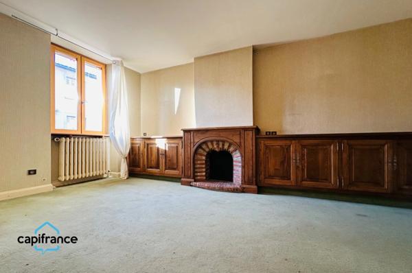 Saint Sulpice la Pointe, Maison de ville T8 de 208 m², terrain de 470 m2+atelier+caves