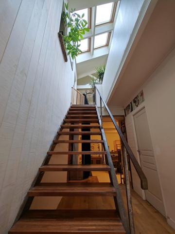 Maison 6 pièces - 200 m² Exclusivité efficity