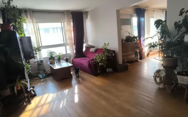 Appartement à vendre    4 pièces • 74,86 m2 Saint-Gratien