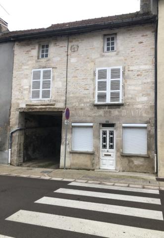 Maison ancienne avec potentiel