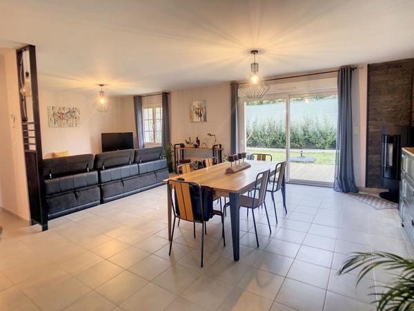 Maison récente de 145m² habitables à Blere