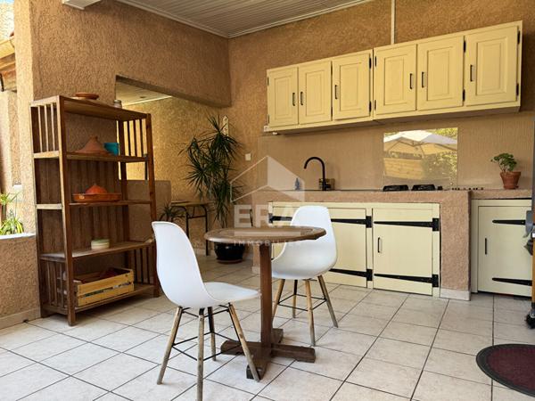 Maison meublée T5  Villeneuve-de-la-Raho avec Piscine  88 m²