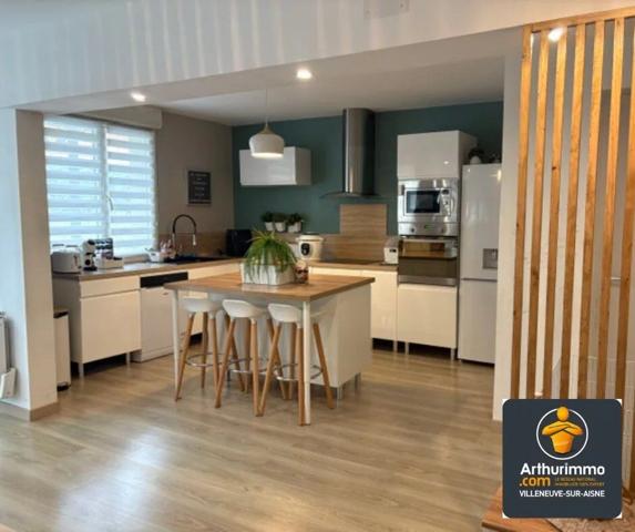 Vente Maison de village 5 pièces 94 m2 à Villeneuve-sur-Aisne