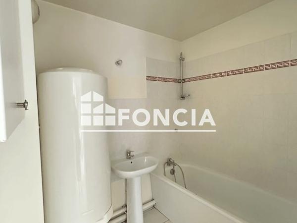 À vendre Appartement 3 pièces 61.95 m² - Corbeil-essonnes 91100