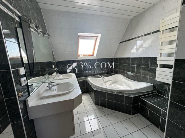 Maison 5 pièce(s) 3 chambre(s) 169 m²