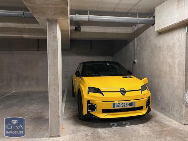 Appartement à louer 4 pièces 81.54m²