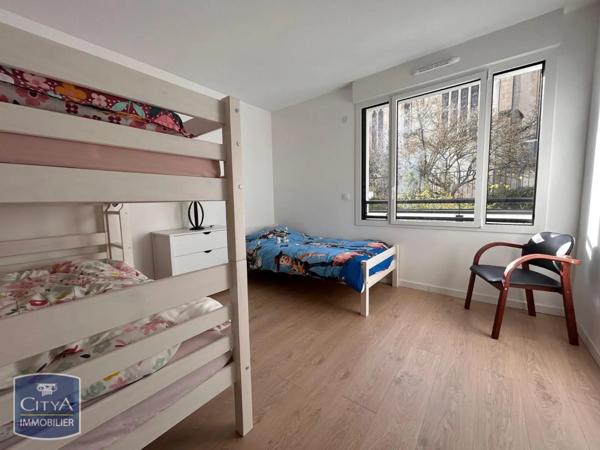 Appartement à louer 4 pièces 81.54m²