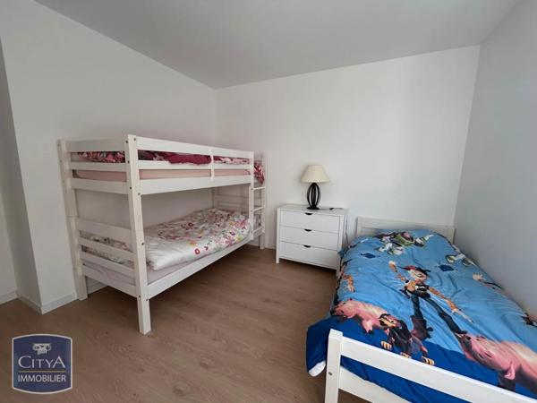 Appartement à louer 4 pièces 81.54m²