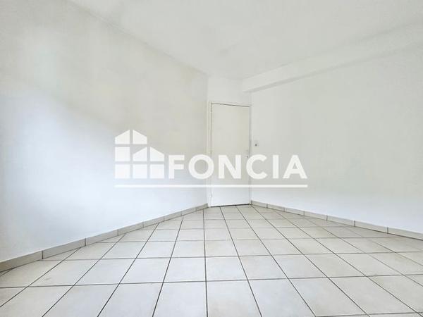 Location Appartement 3 pièces 73.59 m² - 84 RUE JOFFRE Clouange 57185