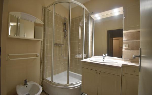 Appartement à vendre    4 pièces • 82 m2 Cosne-Cours-sur-Loire