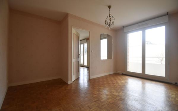 Appartement à vendre    4 pièces • 82 m2 Cosne-Cours-sur-Loire