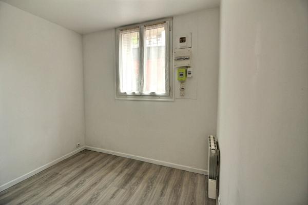 Appartement 3 pièces 43m² Suresnes République - Terrasse plein sud