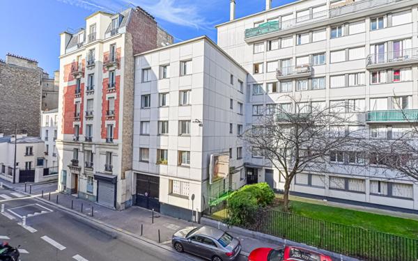 Appartement à louer    2 pièces • 52 m2 Paris 17