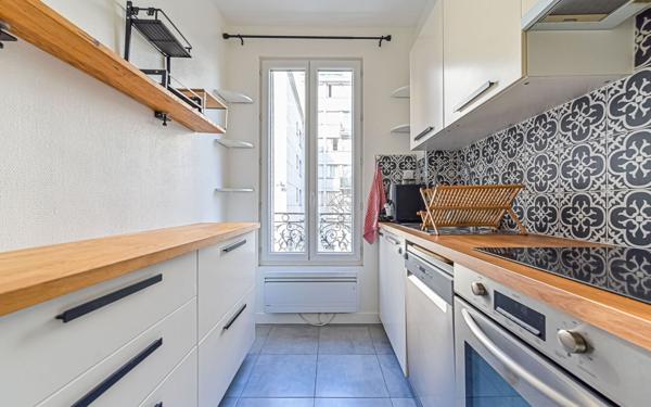 Appartement à louer    2 pièces • 52 m2 Paris 17