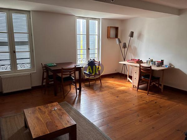 Appartement à louer Bayonne : 2 pièces, 56m² avec 1 chambre(s) à 732€ - AJP Horizons Capbreton