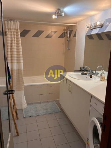 Appartement à louer Bayonne : 2 pièces, 56m² avec 1 chambre(s) à 732€ - AJP Horizons Capbreton