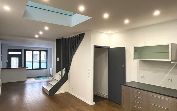 Appartement à louer    4 pièces • 84,63 m2 Saint-Mandé