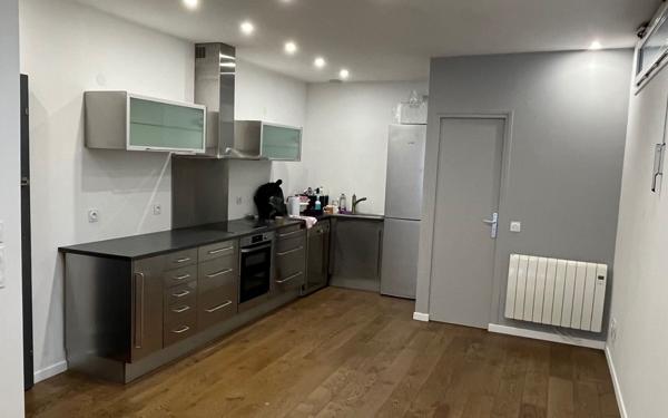 Appartement à louer    4 pièces • 84,63 m2 Saint-Mandé