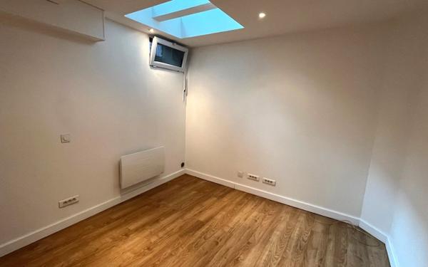 Appartement à louer    4 pièces • 84,63 m2 Saint-Mandé