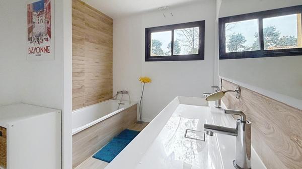 Maison 5 pièces 144 m²