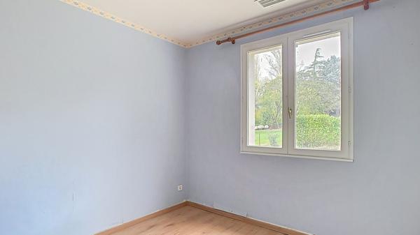 Maison à vendre à Nérac - plain-pied de 3 chambres avec garage et jardin