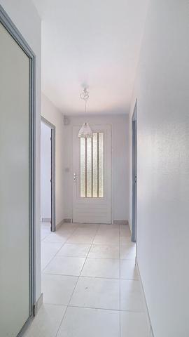 Maison à vendre à Nérac - plain-pied de 3 chambres avec garage et jardin