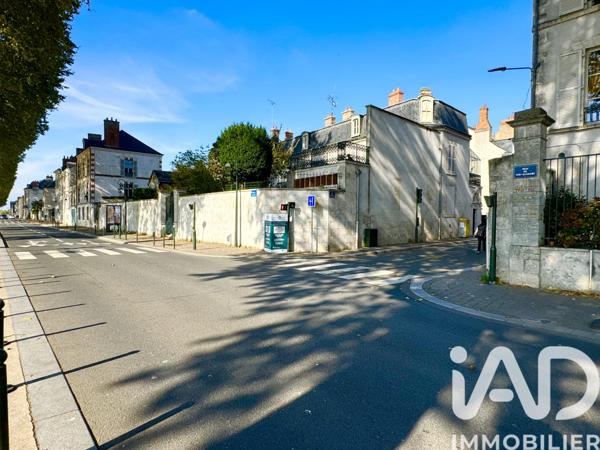 Maison à vendre 7 pièces 180 m² Saint-Denis-en-Val