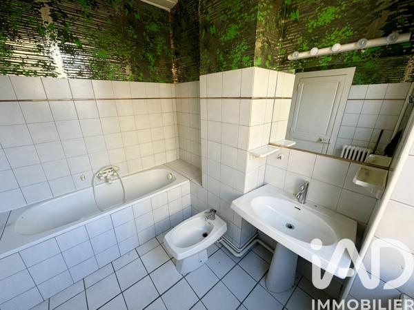 Maison à vendre 7 pièces 180 m² Saint-Denis-en-Val