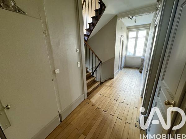 Maison à vendre 7 pièces 180 m² Saint-Denis-en-Val