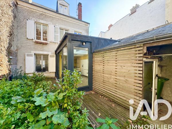 Maison à vendre 7 pièces 180 m² Saint-Denis-en-Val