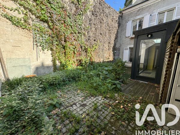 Maison à vendre 7 pièces 180 m² Saint-Denis-en-Val