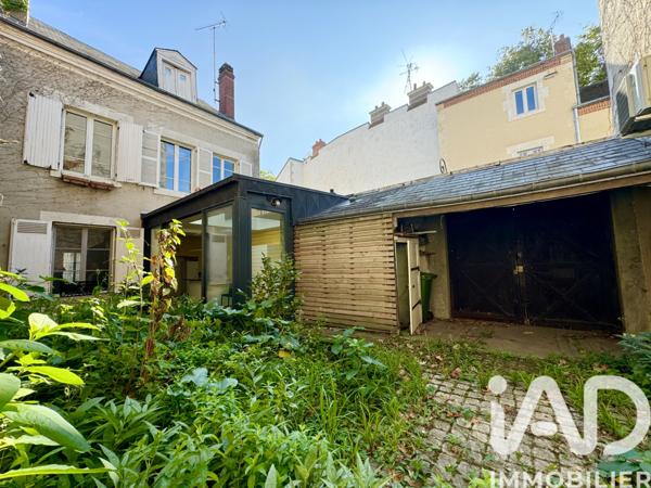 Maison à vendre 7 pièces 180 m² Saint-Denis-en-Val