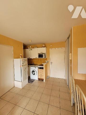 Appartement à vendre à Dinard (35800) en Ille-et-Vilaine (35)

Un appartement deux pièces sit...