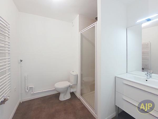 Appartement à vendre Saint Nazaire - 2 pièces, 45m² avec 1 chambre(s) à 186 550€ - AJP Immobilier Saint-Nazaire