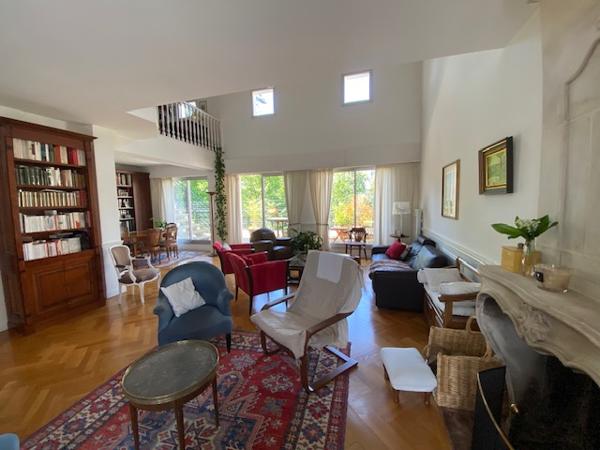 Duplex T6 avec terrasses en dernier étage