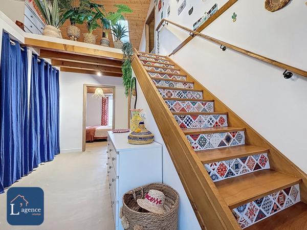 MAISON DE VILLAGE 133 m2 – CENTRE HISTORIQUE – CARACTÈRE AUTHENTIQUE – TERRASSE & GARAGE – GEX 01170