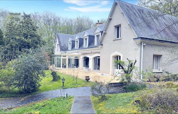Blois - Montrichard - Maison 7/8 P 420 m2 - Piscine