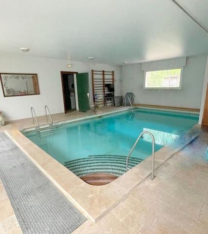 Blois - Montrichard - Maison 7/8 P 420 m2 - Piscine