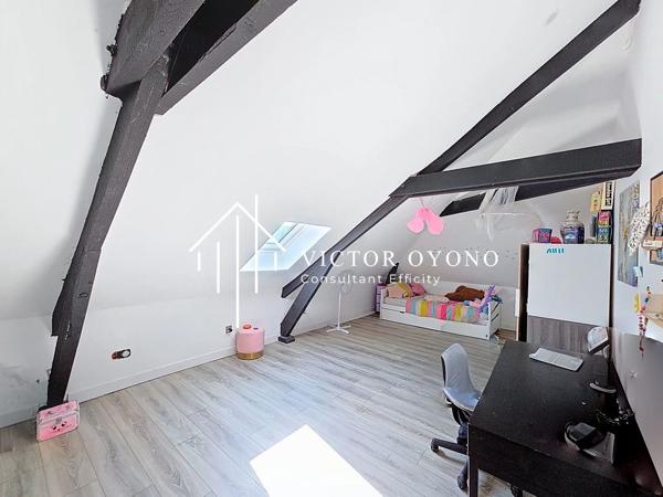 Maison 10 pièces - 250 m² Exclusivité efficity