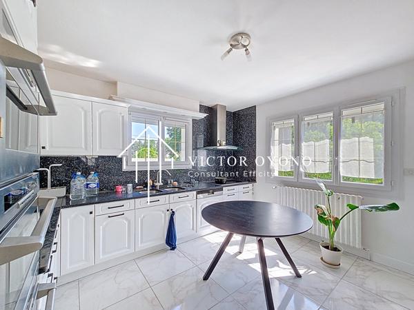 Maison 10 pièces - 250 m² Exclusivité efficity