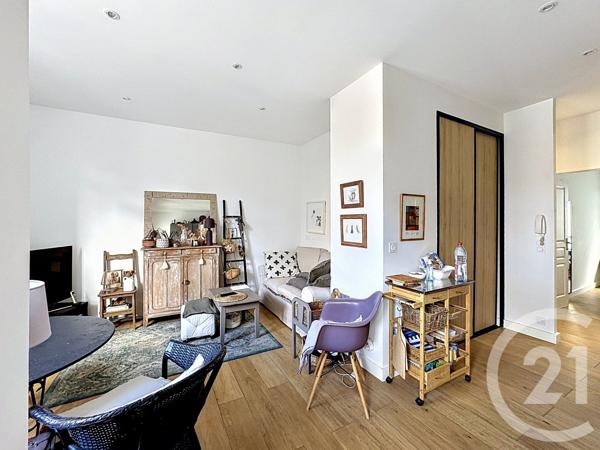 Appartement T3 à vendre  3 pièces - 50 m 2   ARCACHON  - 33