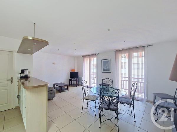 Appartement T3 à vendre  3 pièces - 50 m 2   ARCACHON  - 33