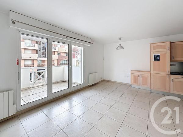 Appartement T3 à vendre  3 pièces - 50 m 2   ARCACHON  - 33