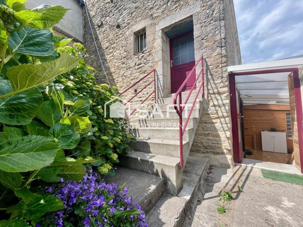 Maison  5 chambres centre ville de Questembert