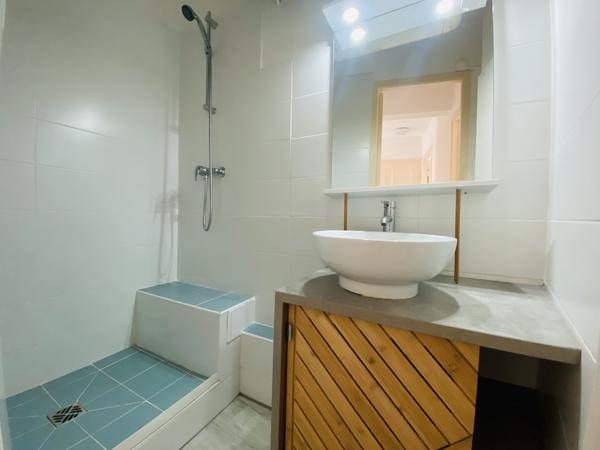 Dax (40100) T2 de 40 m² avec parking et balcons – Centre de Dax